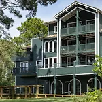 Hotell 70 Hectares Et L'ocean - Fontenille Collection 4*